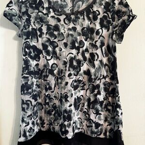 Simply Vera Vera Wang Black and Gray Short Sleeve Top